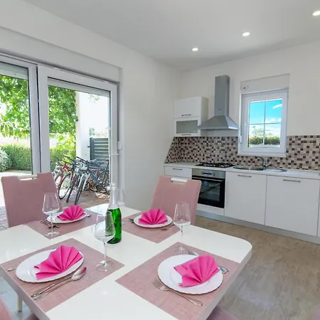 Zelena Oaza Apartment Jukici